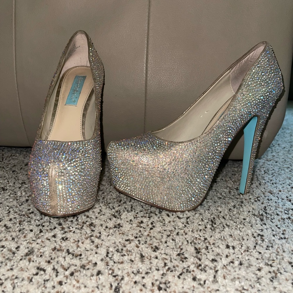 Selling my Betsey Johnson Sparkly Wedding Heels that I worn 2 times for events.
